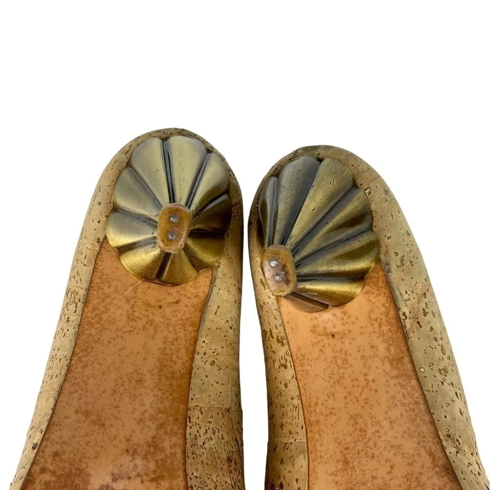 STUART WEITZMAN VINTAGE CORK V CLEAVAGE LEATHER SOLE SCULPTURAL HEEL PUMP HEELS